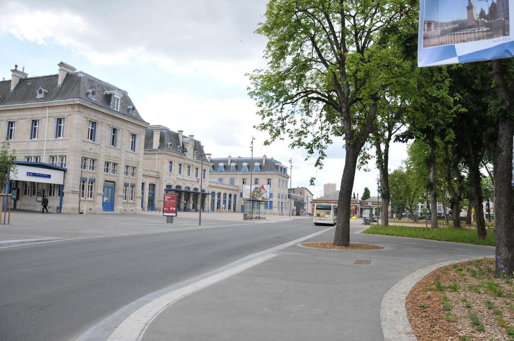 Hotel De Paris Charleville-Mézières Zewnętrze zdjęcie